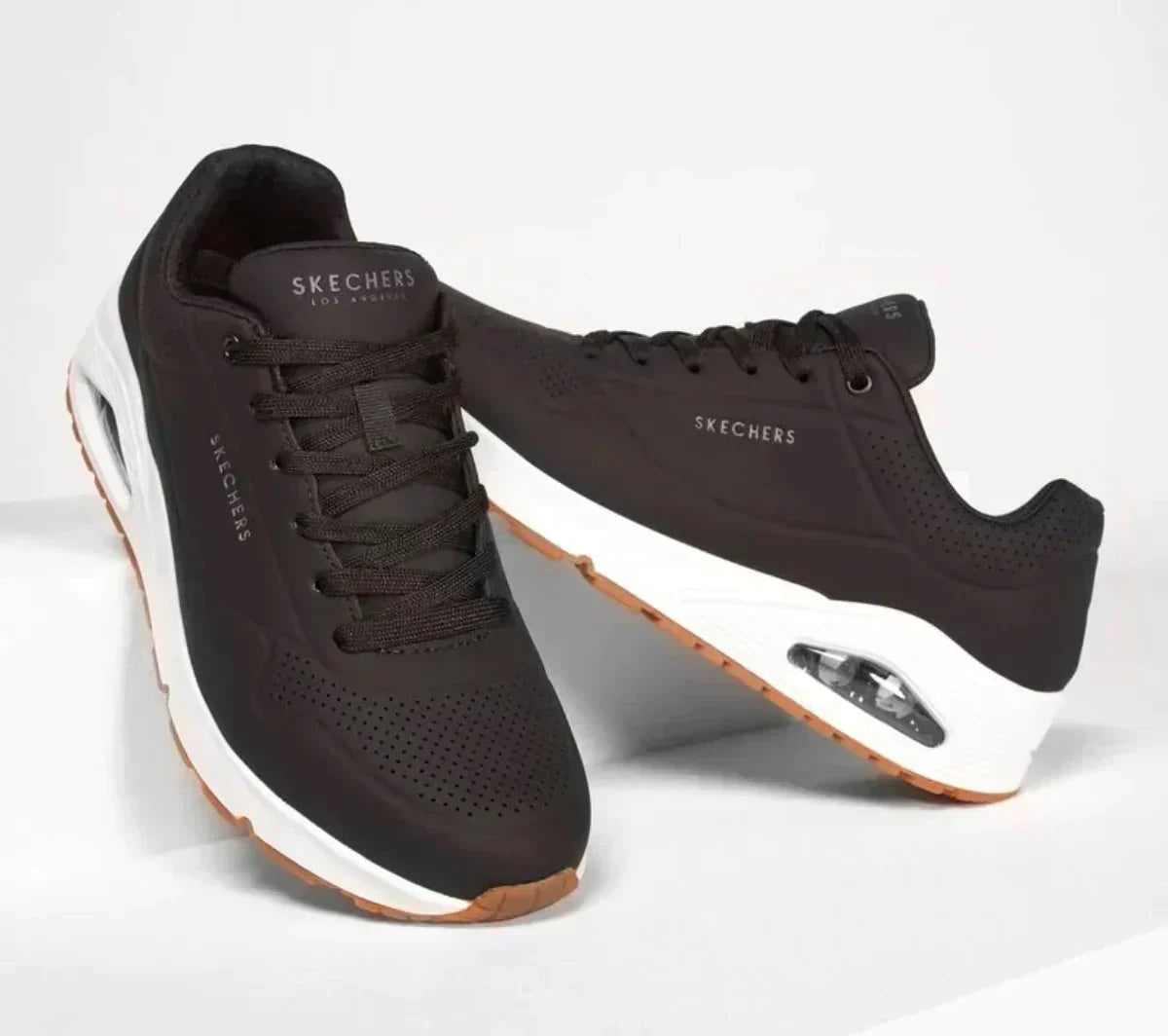 Uno stand on sneaker | unisex